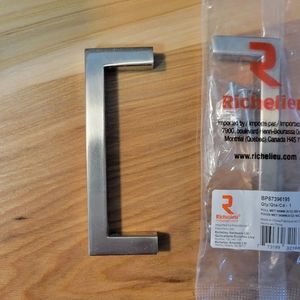 Silver cabinet pulls